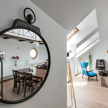Appartement Modern Haven | Stikliu Street Loft