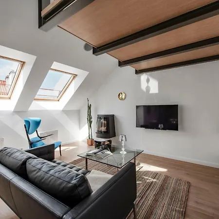 Modern Haven | Stikliu Street Loft Appartement