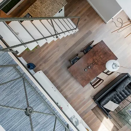 Modern Haven | Stikliu Street Loft Апартаменти
