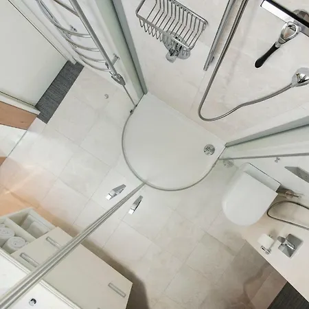 Modern Haven | Stikliu Street Loft Апартаменти